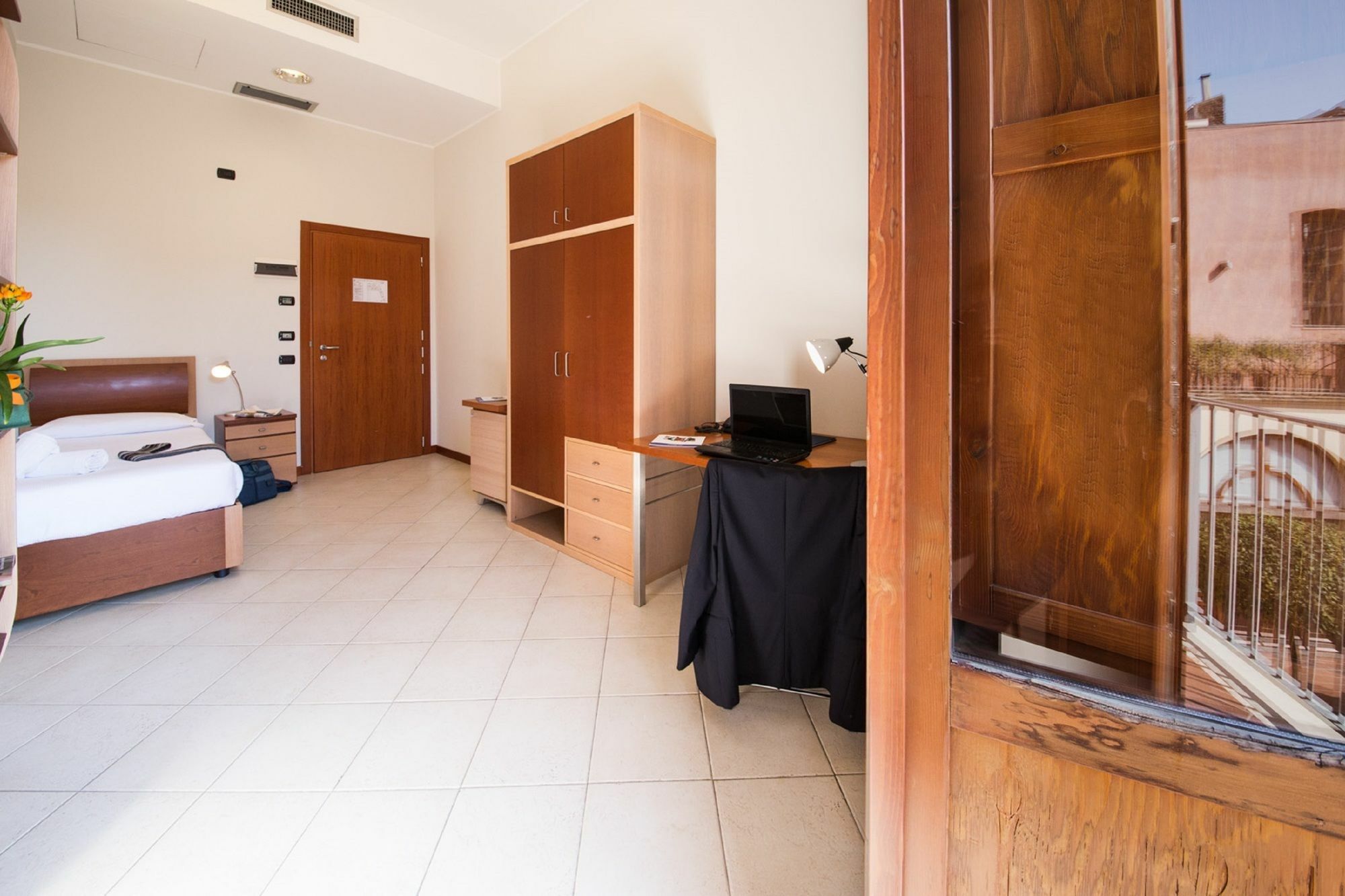 Camplus Guest Catania Exterior photo